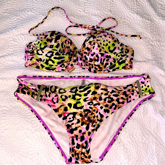 👙VICTORIA’S SECRET pink leopard print bikini👙